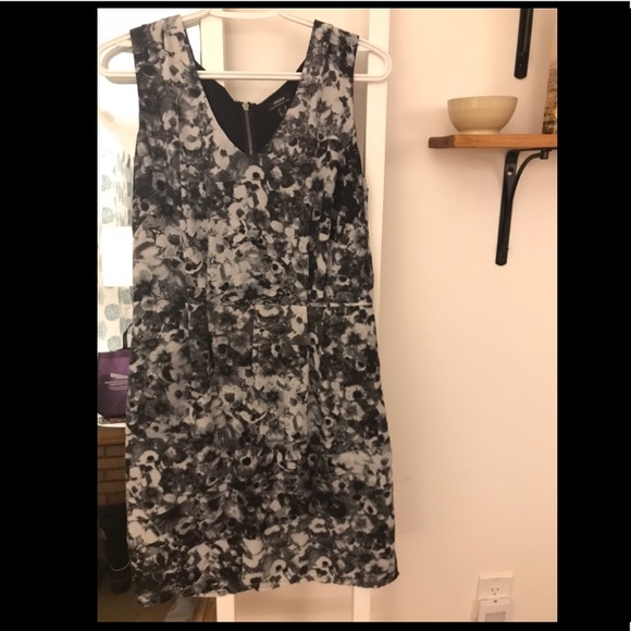 Mexx floral dress. - Picture 1 of 2